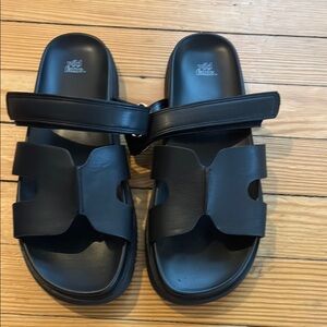Women’s “Hermes look a like” sandals